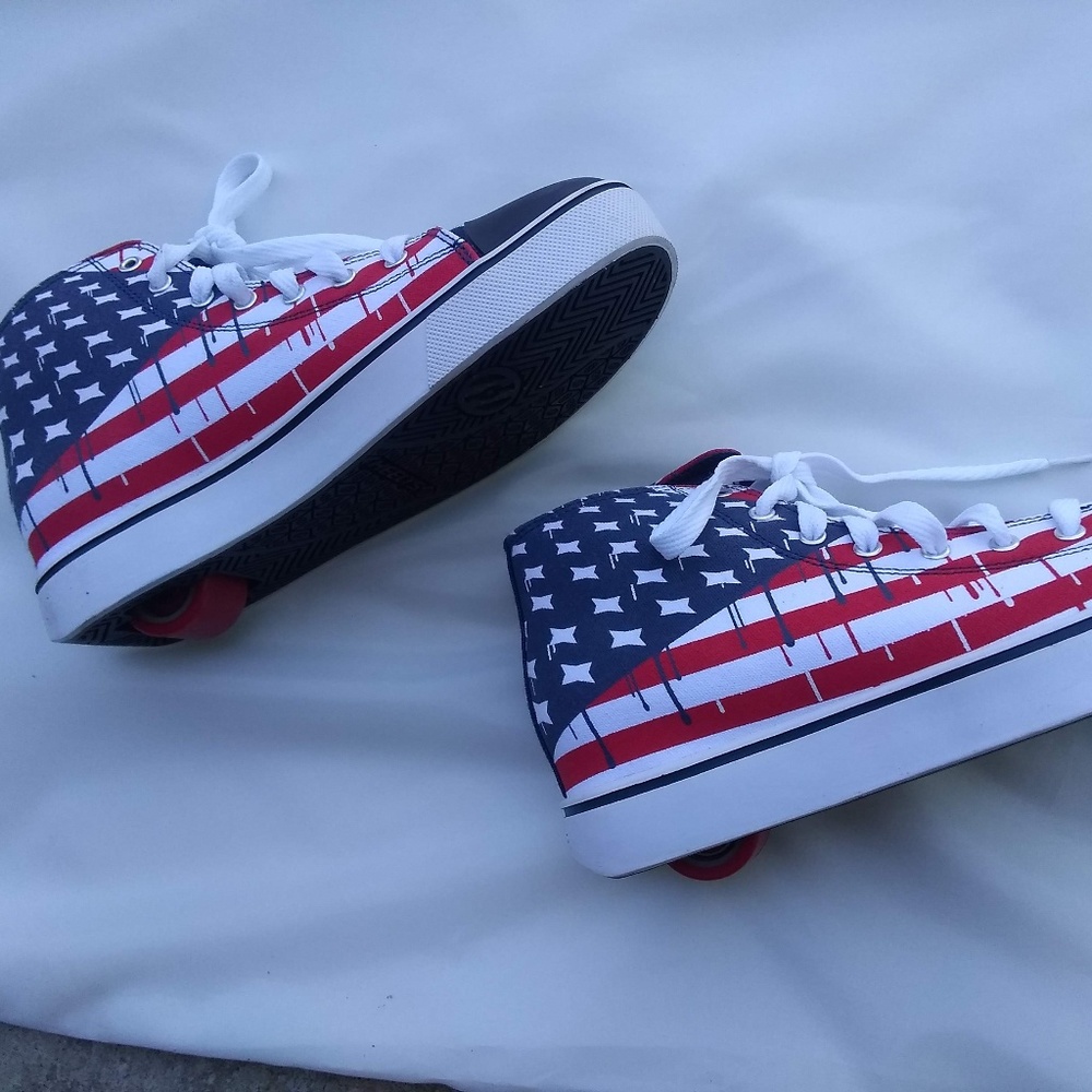 Heelys American Flag Skate Shoes  EUR Sz 39